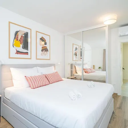 Lejlighed Luxumbra With Terrace And Free Parking