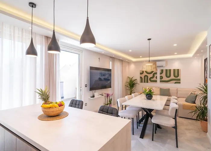 Appartement Luxumbra With Terrace And Free Parking