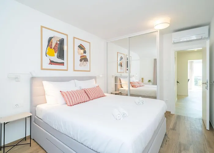 Appartement Luxumbra With Terrace And Free Parking