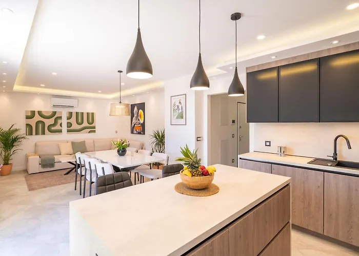 Luxumbra With Terrace And Free Parking