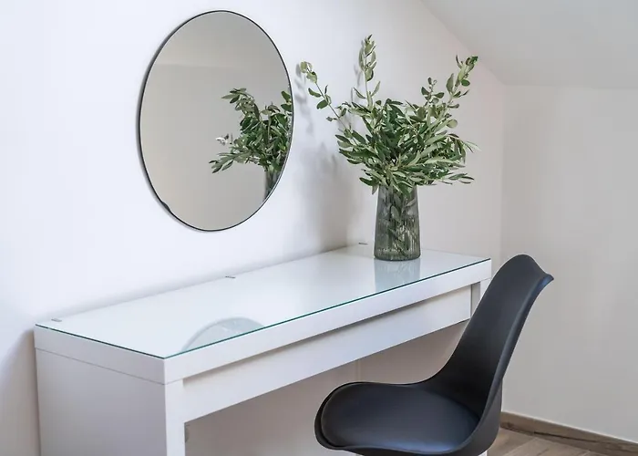 Luxumbra With Terrace And Free Parking Apartament