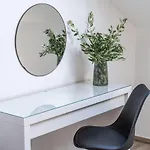 Luxumbra With Terrace And Free Parking Apartment