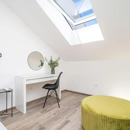 Apartamento Luxumbra With Terrace And Free Parking