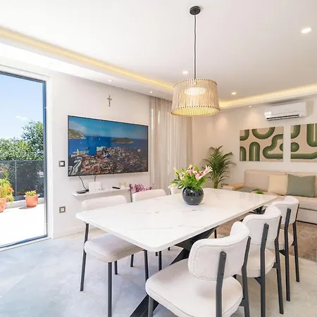 Luxumbra With Terrace And Free Parking *